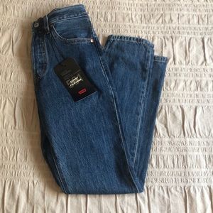 NWT Levi’s 501 Skinny Medium Wash